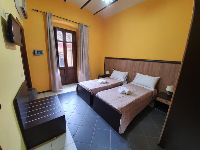 Others 1, B&B 13, Carbonia-Iglesias