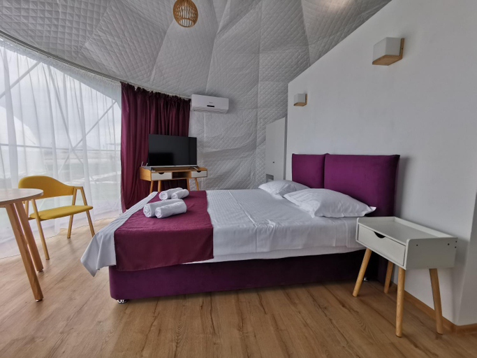 Others 3, Glamping By The Sea, Navodari