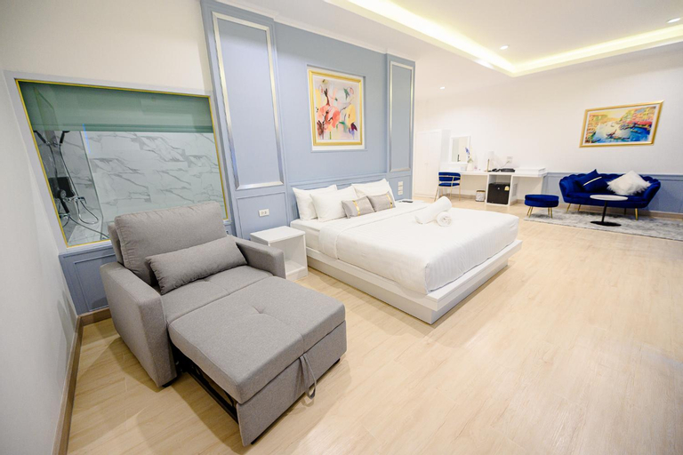 Bedroom 9