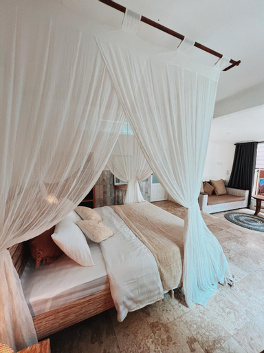 Bedroom 12