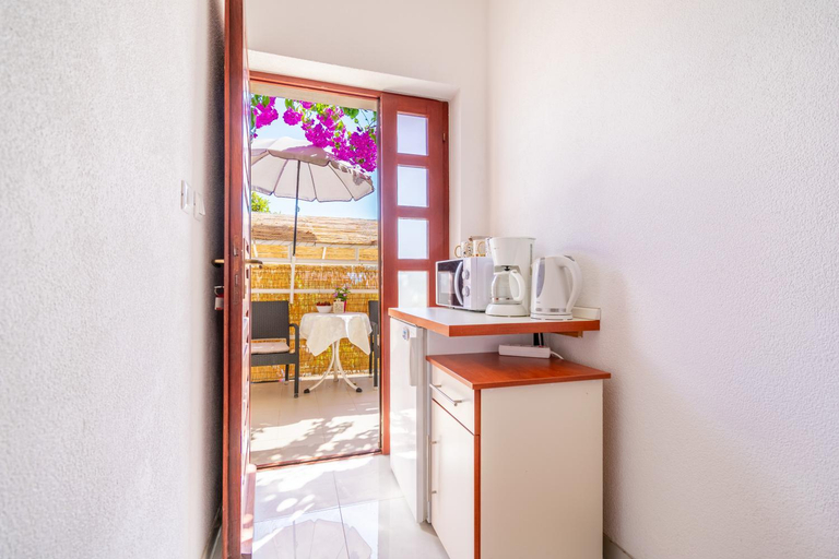 Others 4, Sweet triple room in Makarska, Makarska