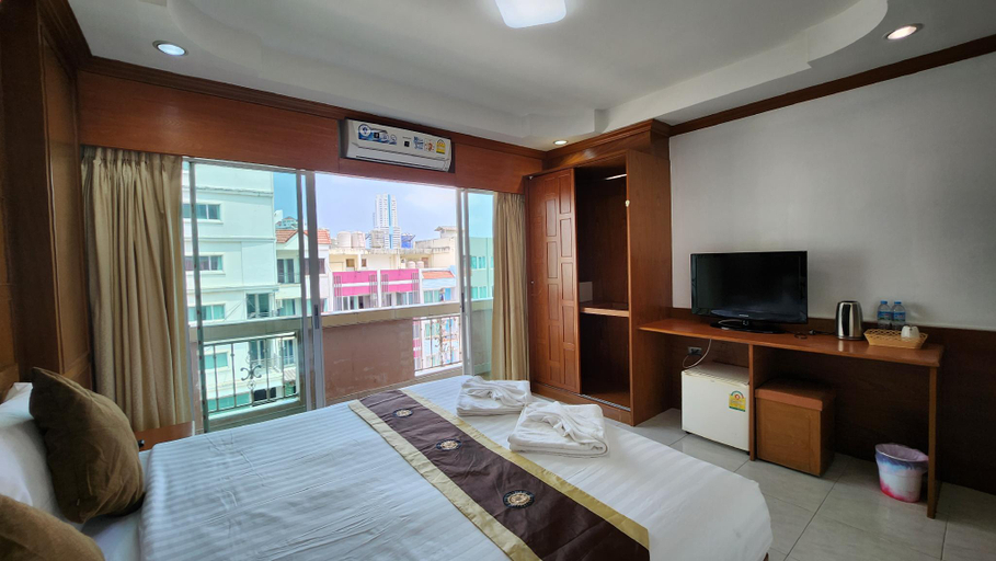 Bedroom 30