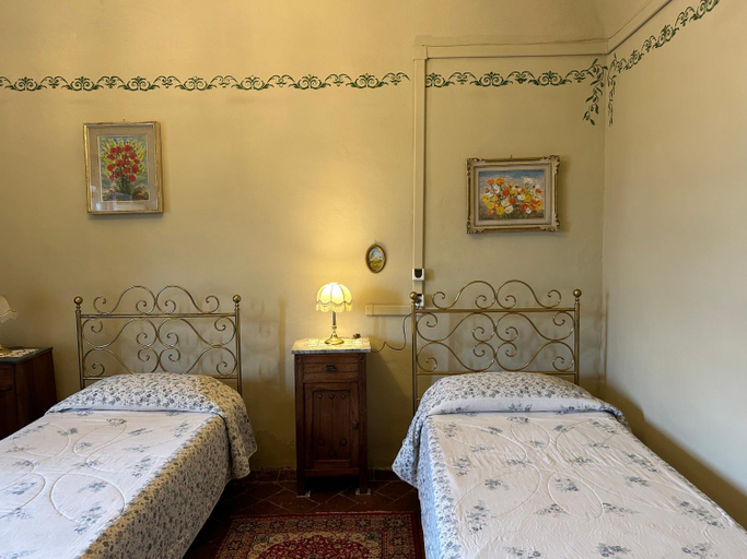 Others 2, B&B La Rocca, Prato