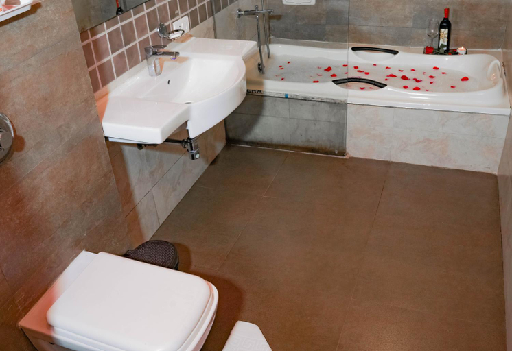 Bathroom 13