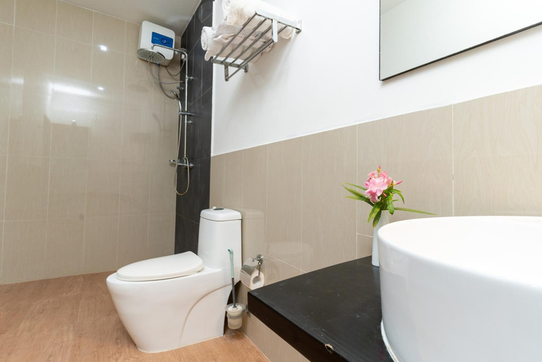Bathroom 4, ASAA View, North Ari Atoll