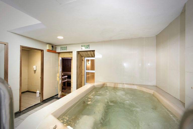 Bathroom 4, Kingwood Sibu, Sibu