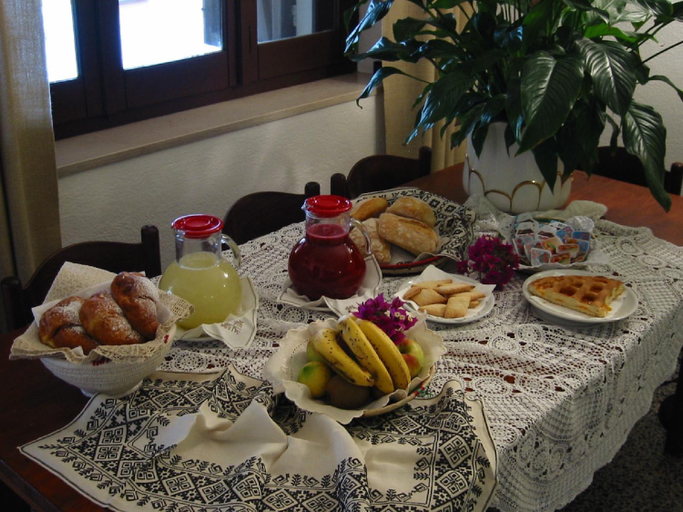 Food & Drinks 5, Hotel Su Giudeu, Cagliari
