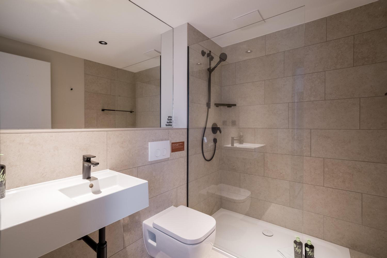 Bathroom 5