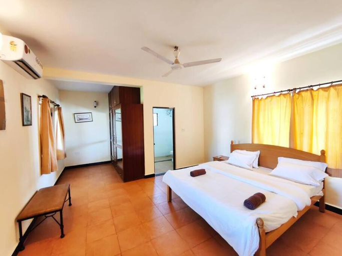 5, Hilltop 4 BHK Villa with Private Pool in Candolim, North Goa