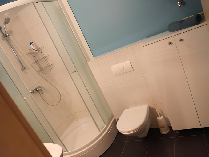 Bathroom 2, Apartments Vukovic, Podstrana
