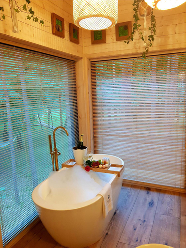 Bathroom 11