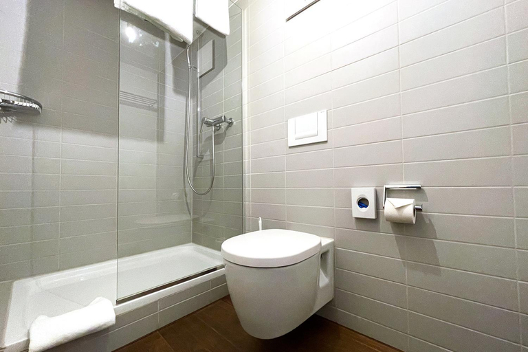 Bathroom 4
