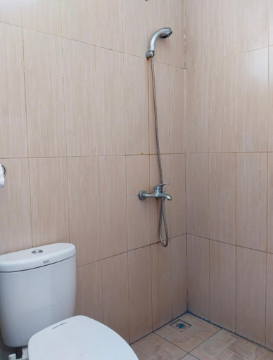 Bathroom 4