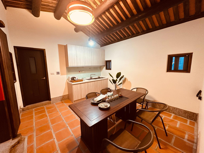 Dining Room 6