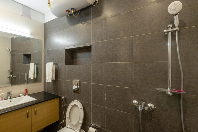 Bathroom 4, Pine Maderas by Embrace, Solan