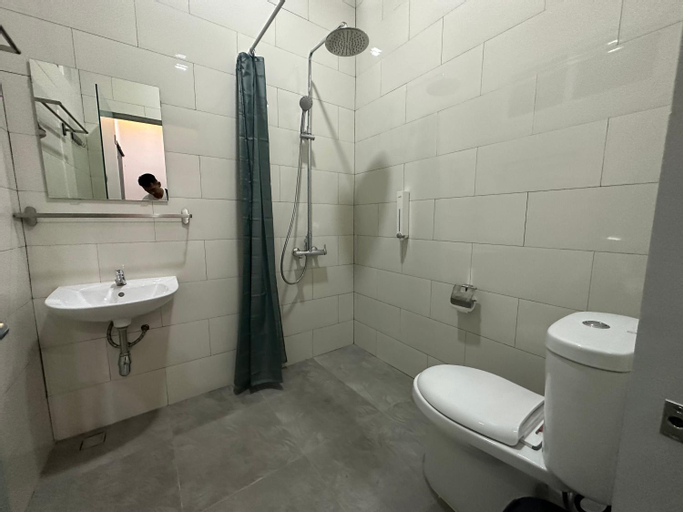 Bathroom 5