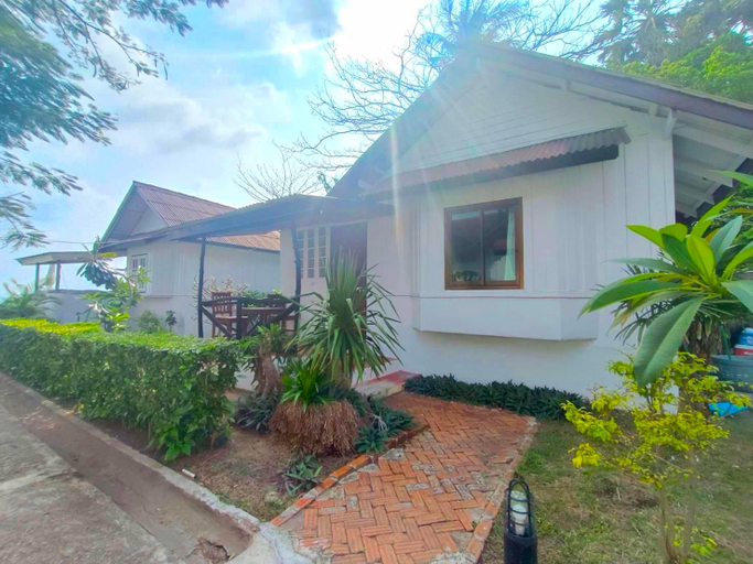 Exterior 9