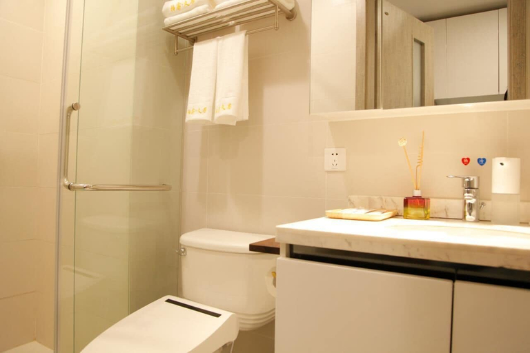 Bathroom 2, BO KE Jiu Ju Intelligence Apartment, Dalian