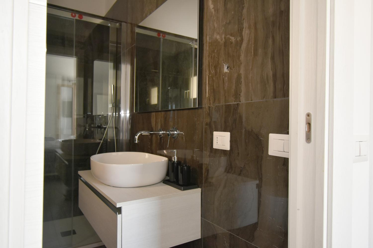 Others 4, CAVOUR ROOMS, Olbia-Tempio