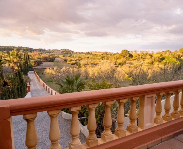 Others 5, Finca Montana, Baleares
