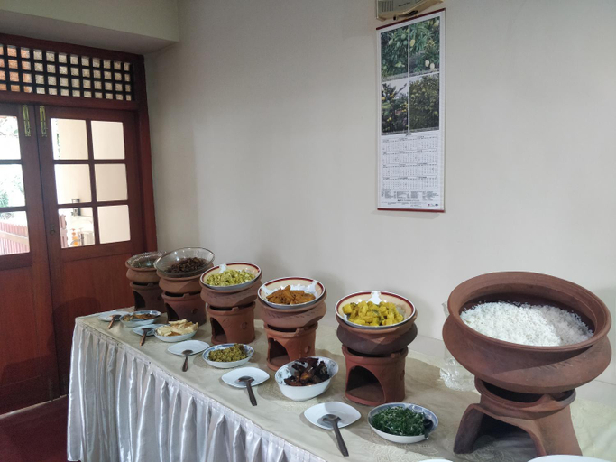 Food & Drinks 5, Alfred Colonial Bungalow, Yatinuwara