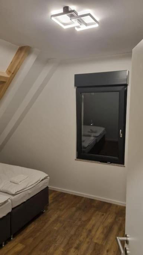 Brandneues Stadtglanz Apartment, Stuttgart