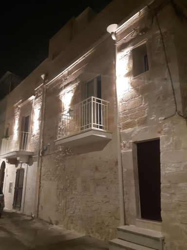 2, Muricis, Bari