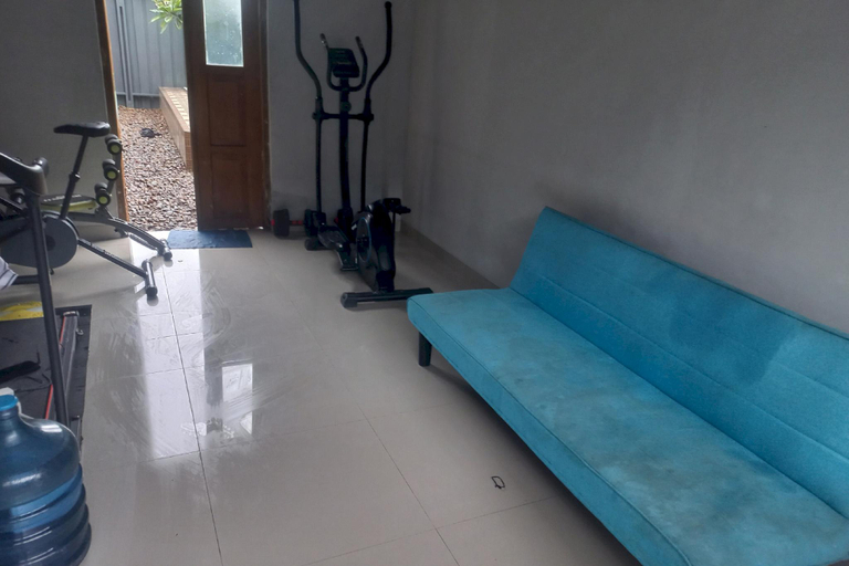 Public Area 2, Capital O 93816 Cerry Village, Tegal