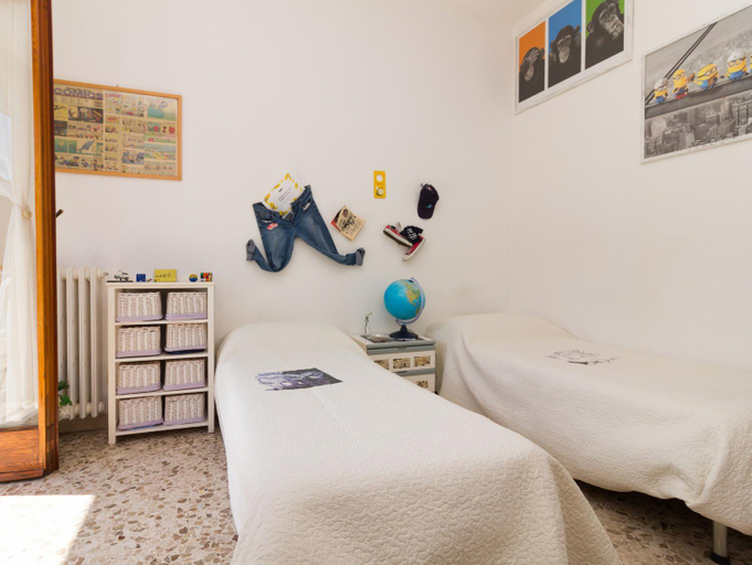 Others 4, B&B La Capresina, Napoli