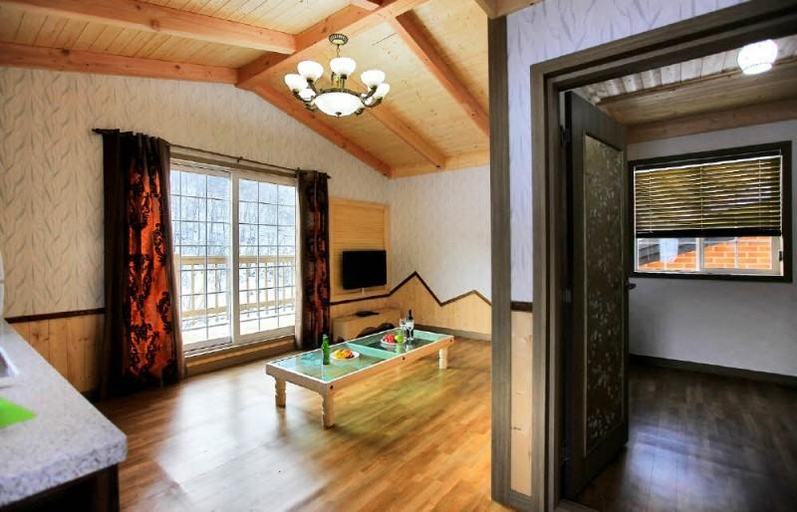 4, Princess Sky Pension, Gongju