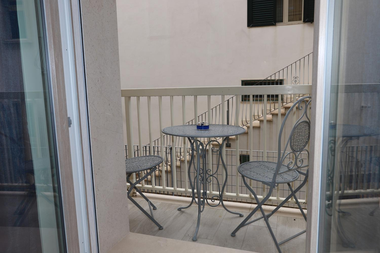 Others 3, B&B AlMare, Foggia