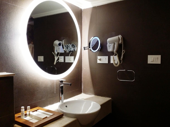 Bathroom 5