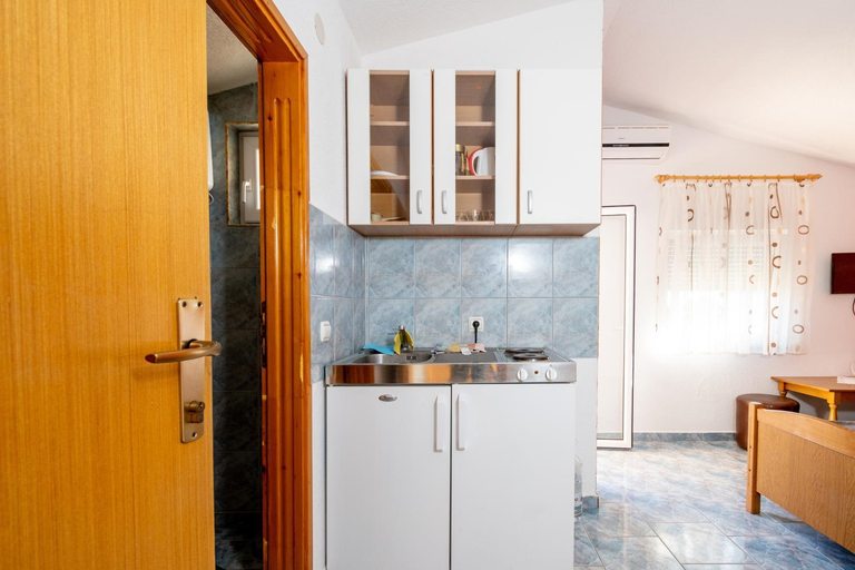 Others 2, Apartments with parking space Vir - 20177, Vir