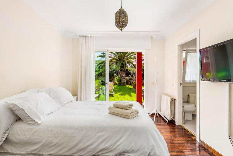 2, Villa Artigar, garden, swimming pool and bbq., Santa Cruz de Tenerife
