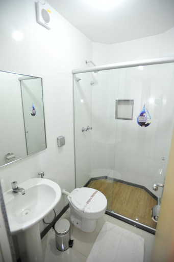 Bathroom, Cllin Premium Plaza, Muriaé