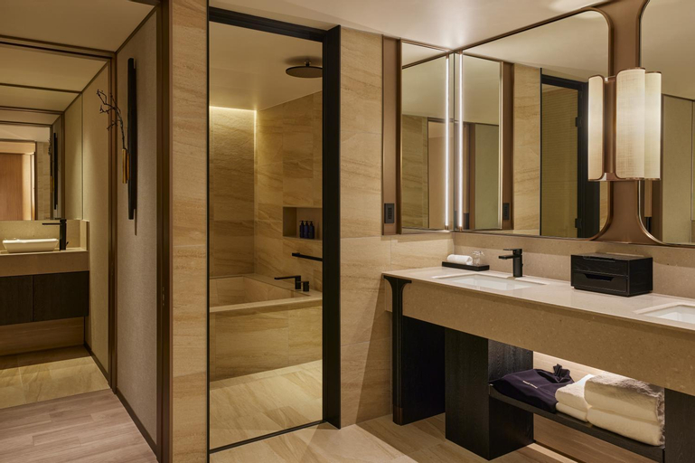 Bathroom 22