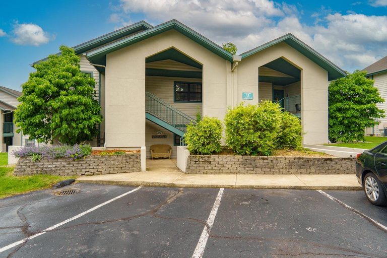 2 Bed Condo-The Greens at Thousand Hills-Coffee Bar, Taney