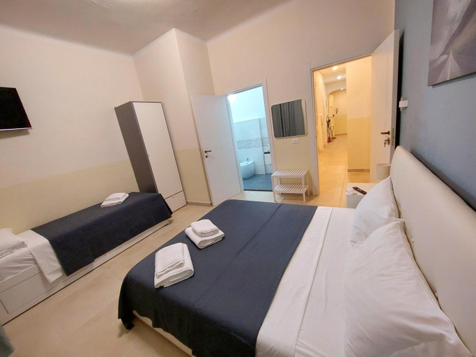 Bedroom 12