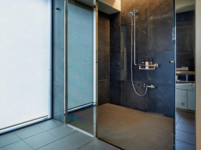 Bathroom 26