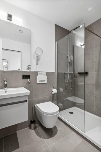 Bathroom 3, Limehome Oberhausen Paul-Reusch-Str, Oberhausen