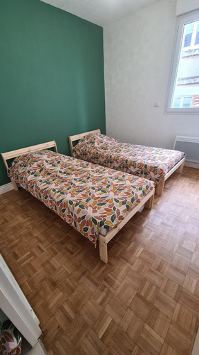 Bedroom 2, Chez Delphine, Indre