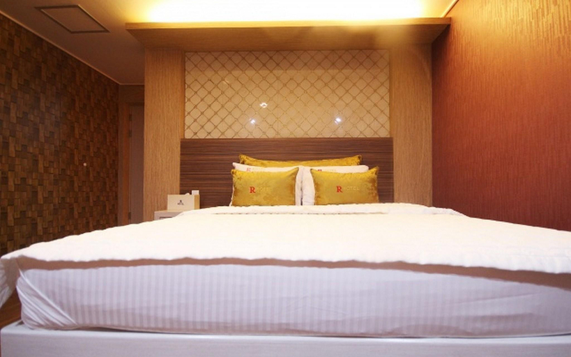 Bedroom 5, Residence Hotel R, Buk