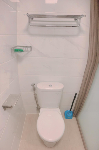 Bathroom 21