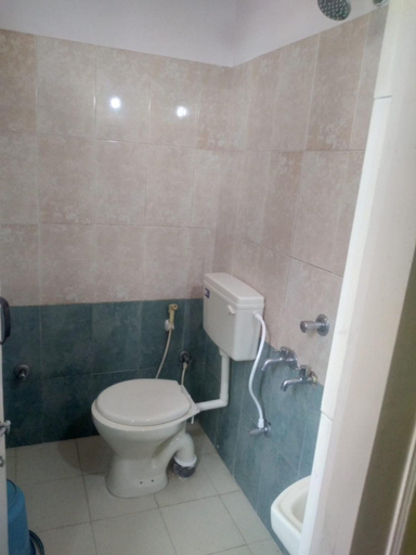 Bathroom 2, MYSORE MAHALAKSHMI ROOMS, Mysore