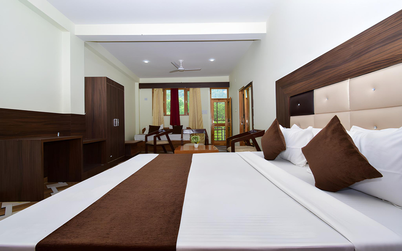 Others 3, Sra Hi-way Inn, Kullu