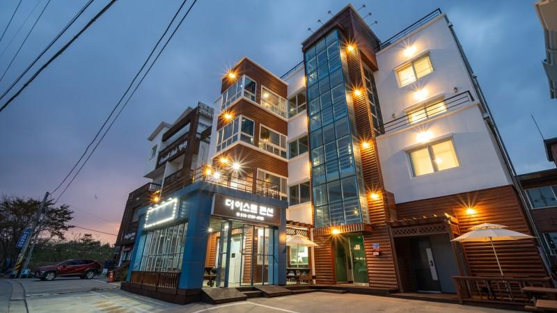 Exterior & Views 2, Gangneung The East Pension, Gangneung