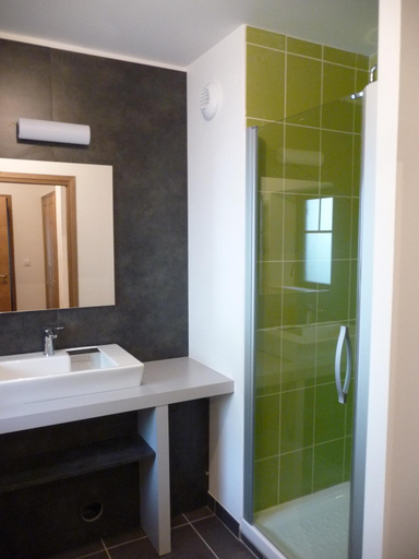 Bathroom, Le Petit Verger 104, Hautes-Pyrénées