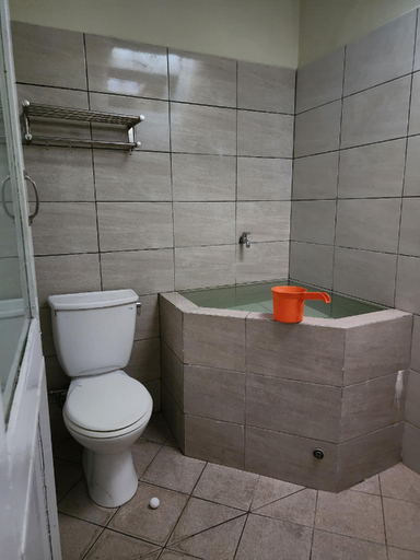 Bathroom 7