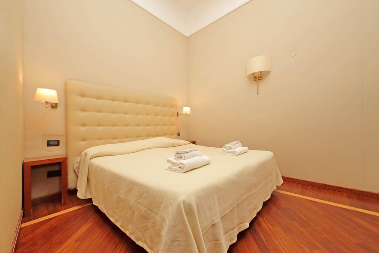 4, Domus Maggiore, Roma