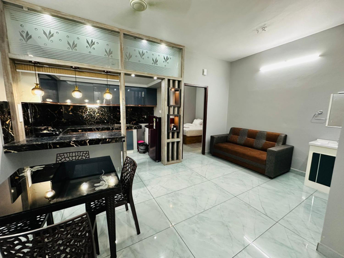 Others 5, Zain Apartments, Ernakulam